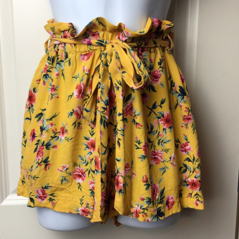 American Eagle Floral‎ Shorts High Waist Paper Bag Waist Yellow XXS - Picture 2 of 10